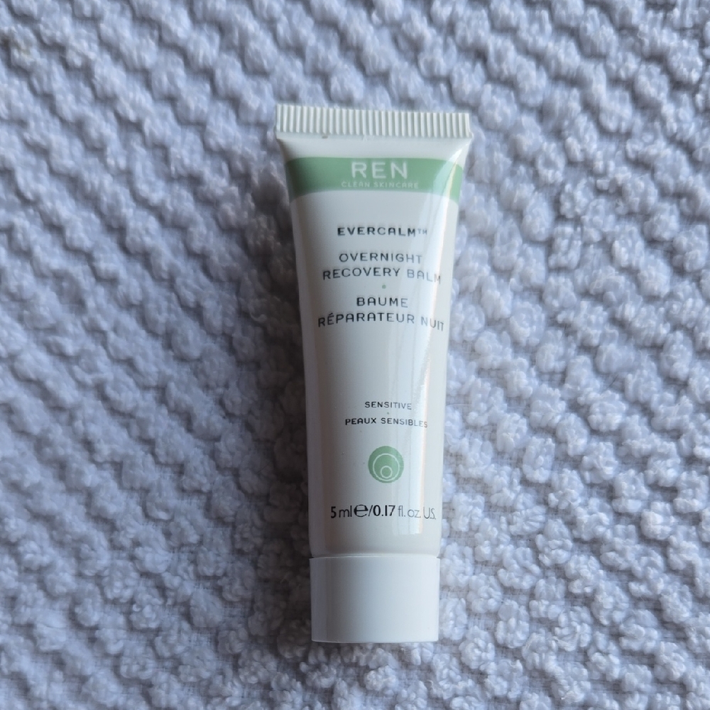 Evercalm Overnight Recovery Balm - White and Green